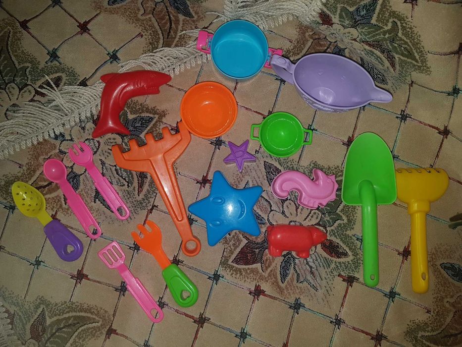 Игрушки для песочницы