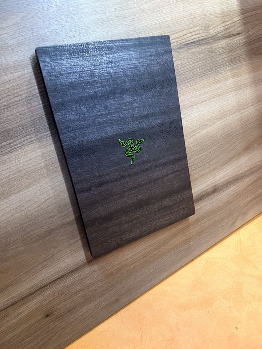 ТОП Ігровий ноутбук Razer Core i7/RTX 2080 Super/512/16/300hz 15.6"