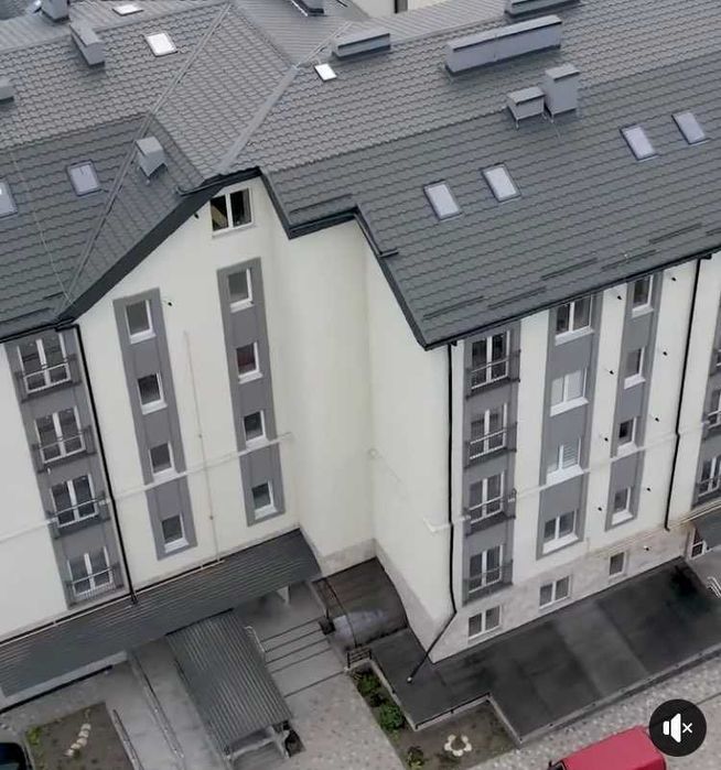 Двокімнатна квартира в новобудові з окремим виходом