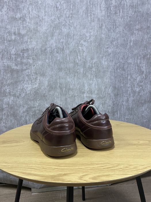 Оригінальні чоловічі кросівки Clarks