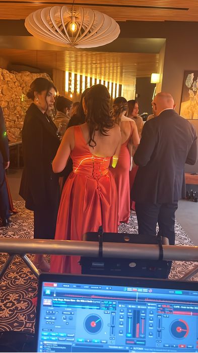 DJ ,Som e iluminacao