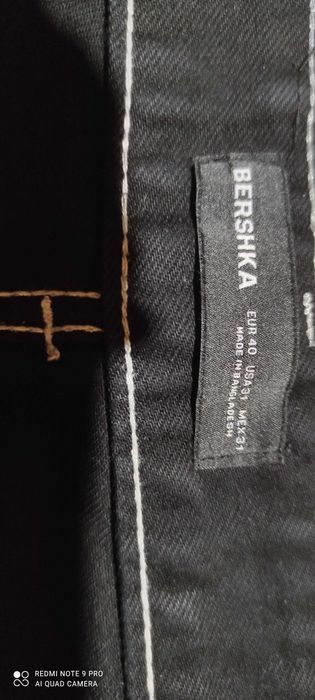 Spodnie dżinsowe Bershka