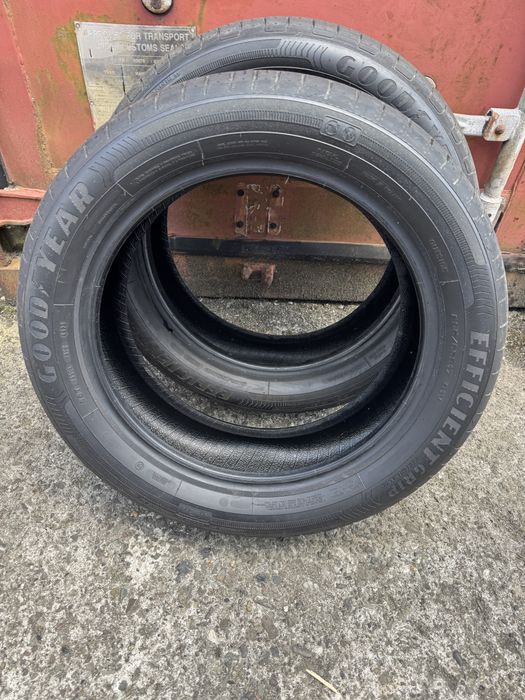 Шини як нові 7 мм літо  літні пара Goodyear 205 55 R17 нові
