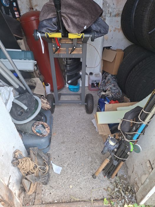 Лодка Калибри КМ-330 с мотором 15л.с. Johnson комплектная