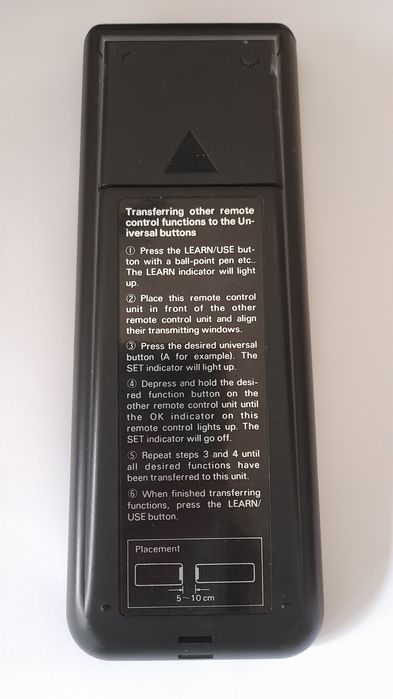 Akay RC-V56A Universal Remote Control in Good Working Condition64751396060290121