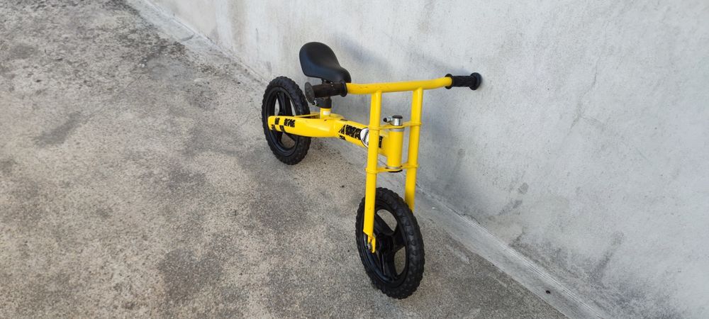 Bicicleta de criança sem pedais