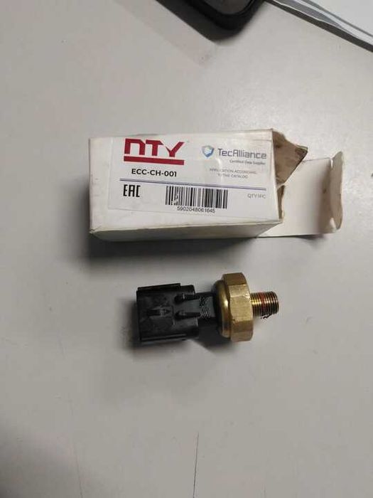 датчик давления масла jeep grand cherokee 9603,5149064aa Б/У