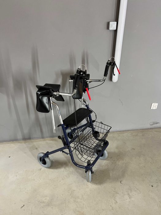 Chodzik stalowy z podłokietnikami do 135 kg LENA RS 8811 Timago