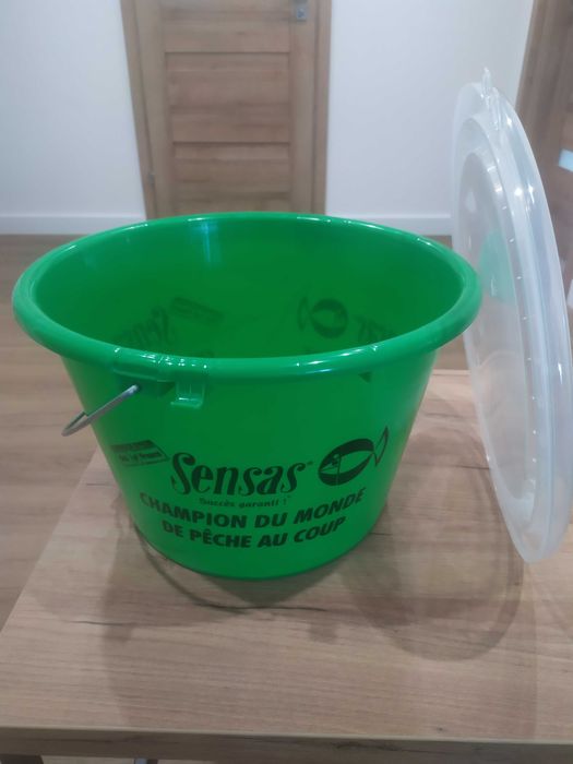 Sprzedam nowe wiadro wędkarskie Sensas Club 15 litrów + pokrywka