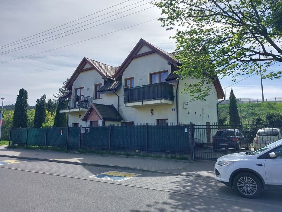 Dom wolnostojacy.