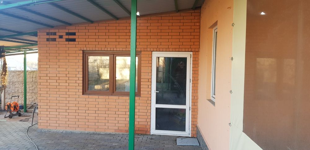 Вперше у продажу новобудова у місті Дергачі. Сертифікат - так
