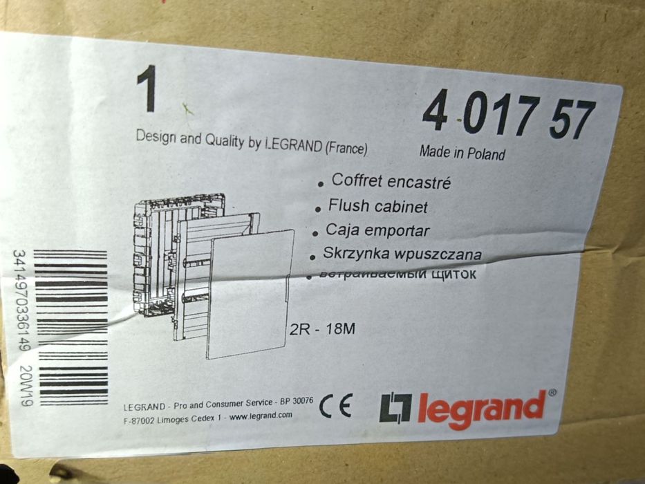 Rozdzielnica podtynkowa Legrand 401757 PRACTIBOX3 2x18 z drzwiami prze
