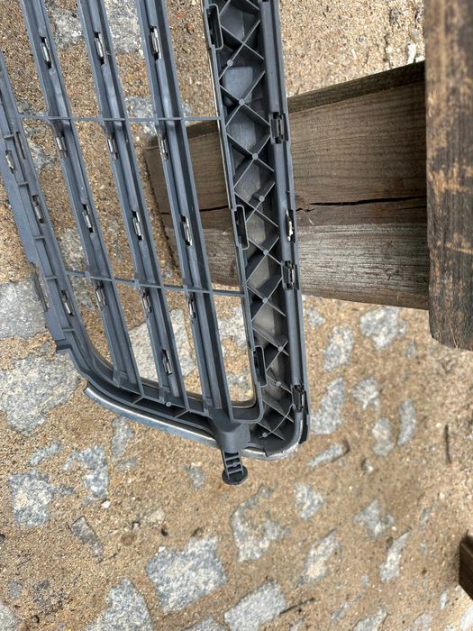 Grelha Mercedes w204