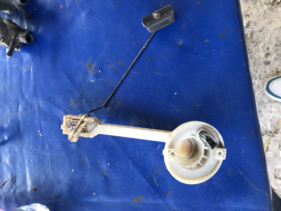 Датчик рівня палива, поплавок мерседес