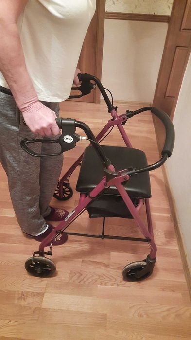 вокер . ходунки для инвалидов