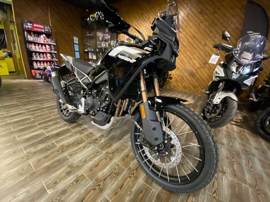 Мотоцикл CFMOTO 450MT