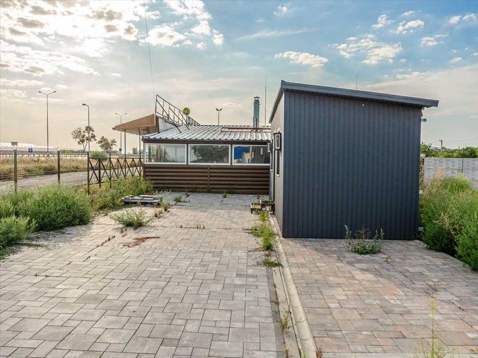 Фасадна ділянка на М03 Київ–Харків  – Готовий майданчик під ваш бізнес