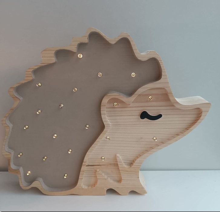 Luminária / Candeeiro em madeira feito a mão - Ouriço Cacheiro