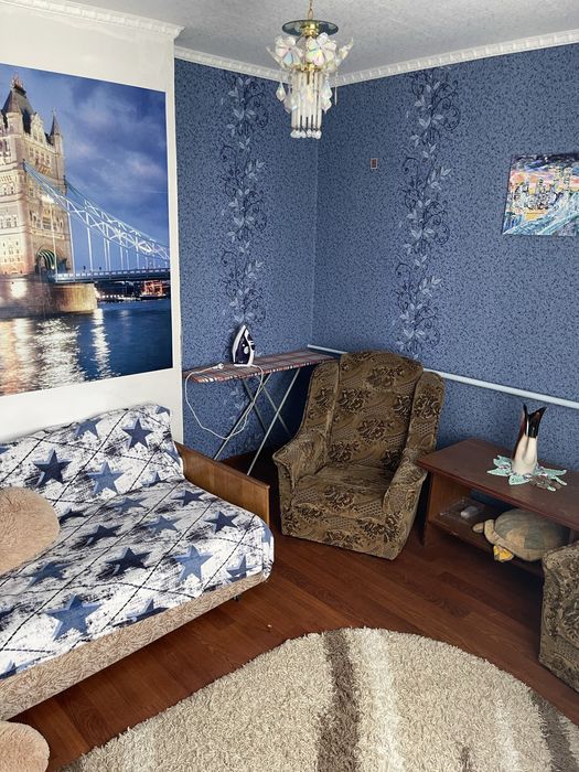 Продам двохповерховий будинок з меблями та технікою