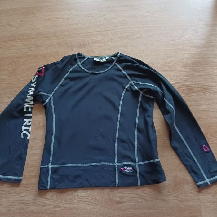 24*. MUSTO SYMMETRIC bluza sportowa damska rozmiar 40 (12)