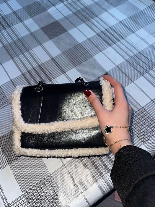 Сумочка чорна нова