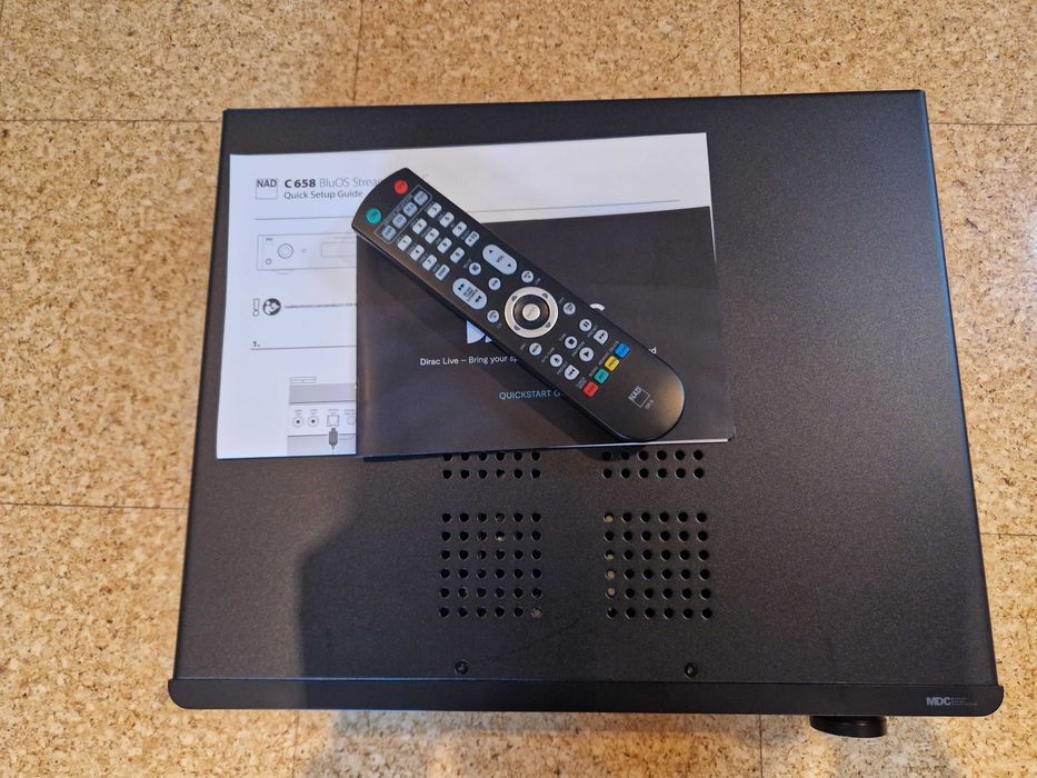 NAD C 658 | Pré-Amplificador e Streaming com Dirac Live