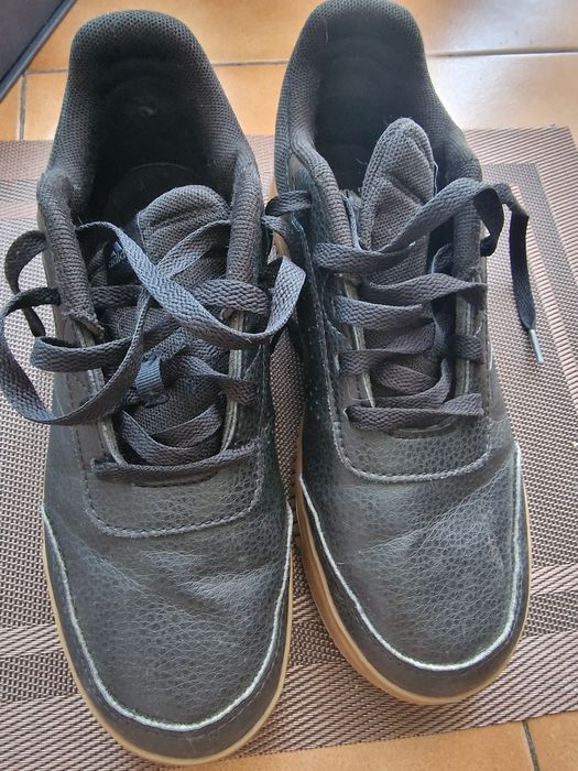 Buty Adidas chłopięcy r38
