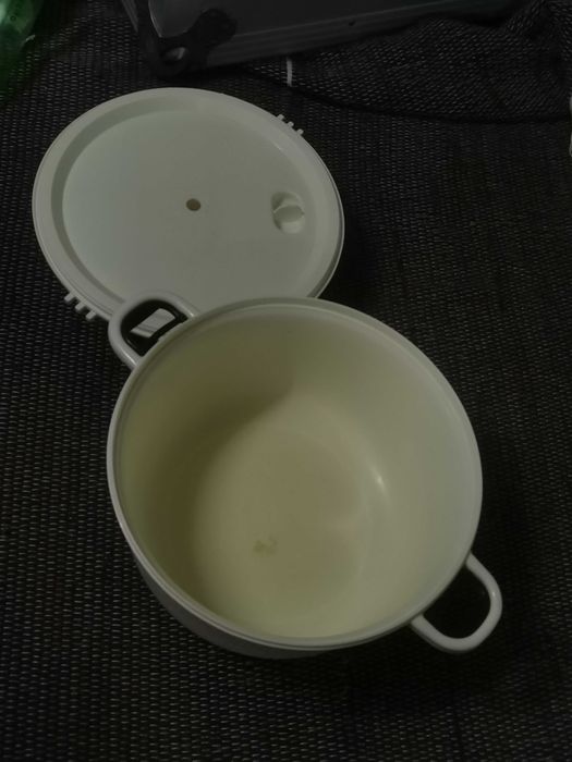 Tupperware microarroz