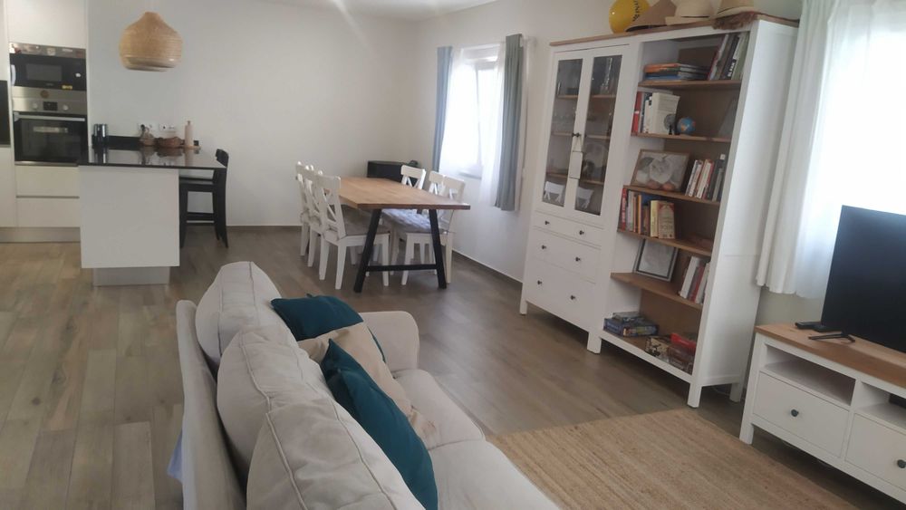 Detached House for Rent in Sines