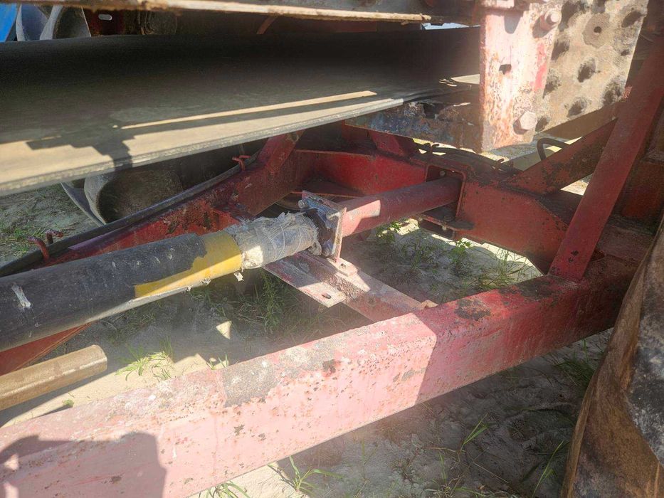 Розкидач добрив Bredal K105