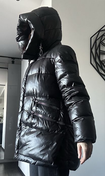 Жіночий пуховик чоний