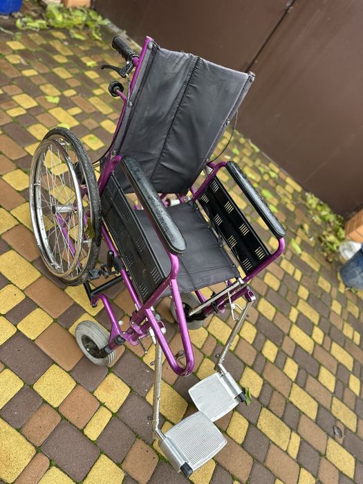 Продам інвалідне крісло в гарному стані