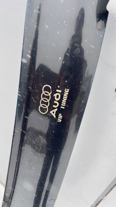 Дефлектор капота(мухобійка)Ауді 80 б3