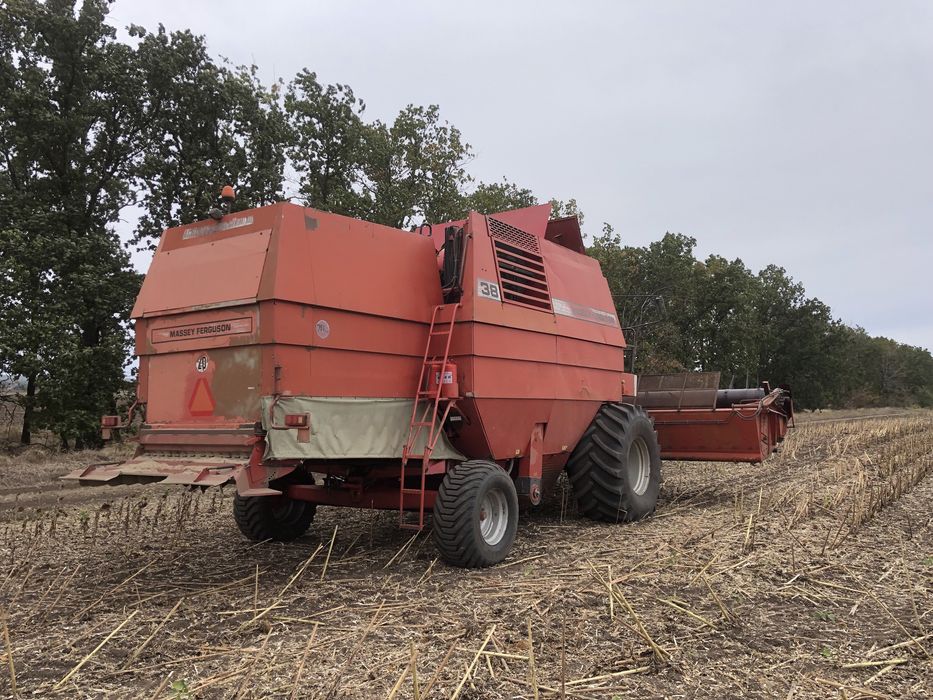 Продам комбайн Massey ferguson 38