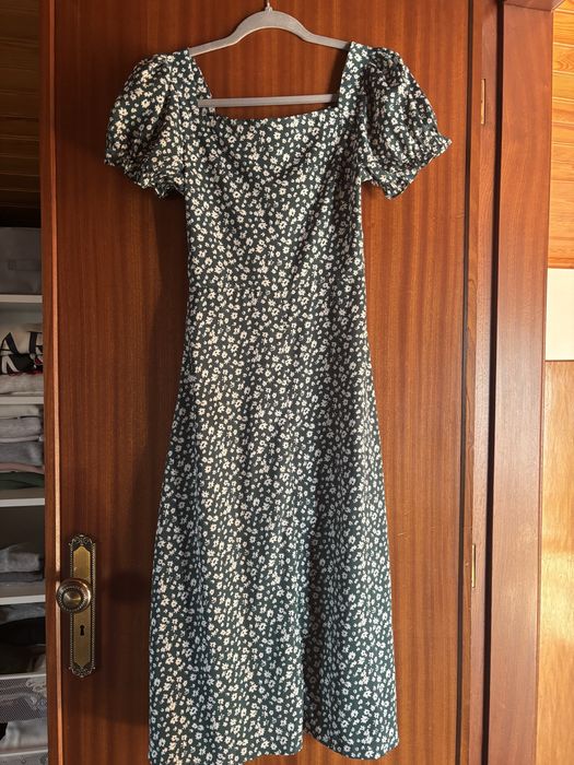 Vestido verde com flores