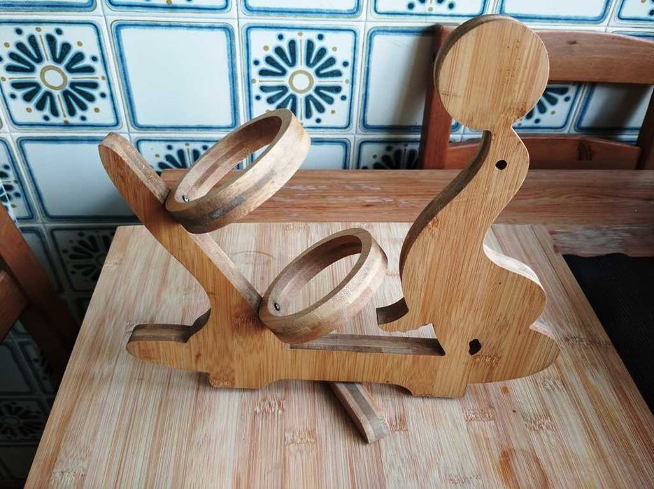 Suporte Garrafa em Madeira (novo)