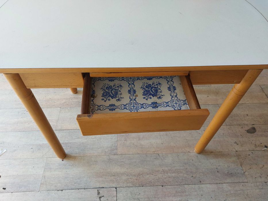 Used Kitchen Table64398316369154122
