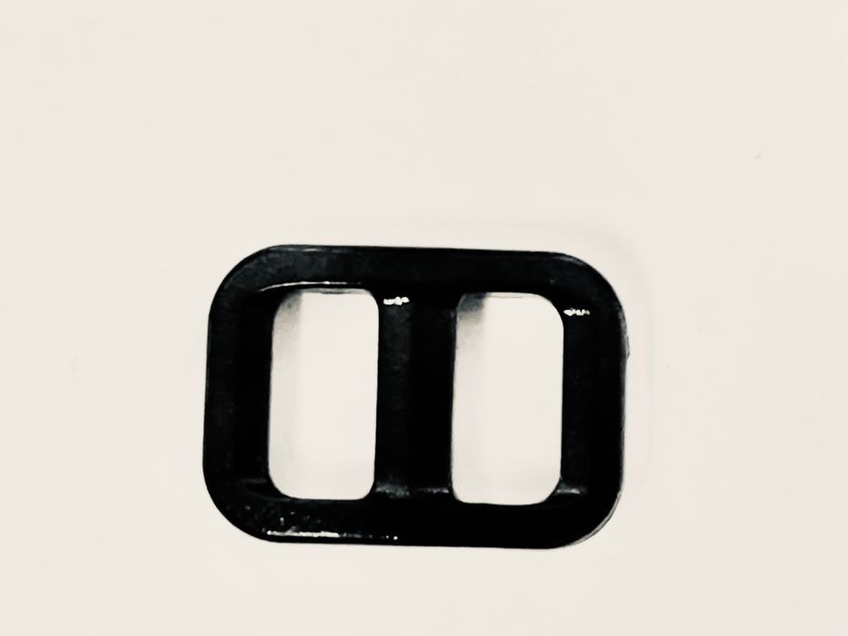 Пластиковая пряжка