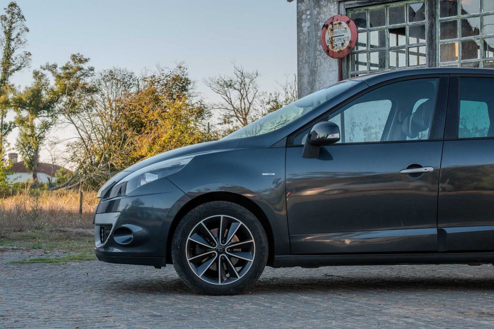 Renault scenic 1.6 dci 130cv foto 3