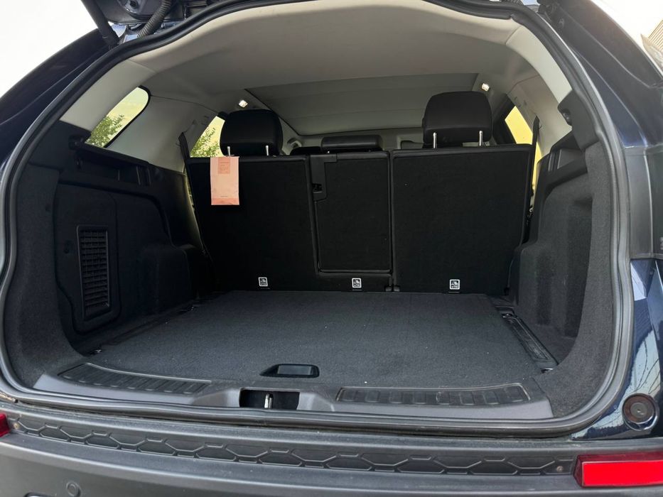 Ленд ровер дискавери спорт