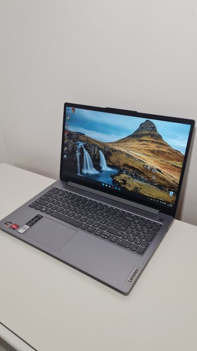 Ноутбук Lenovo Slim 3 15AMN8/15.6" FHD/Ryzen 5 7520u/8 GbRAM/512 GbSSD