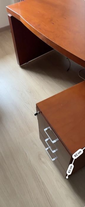 Secretaria e mesa apoio escritório