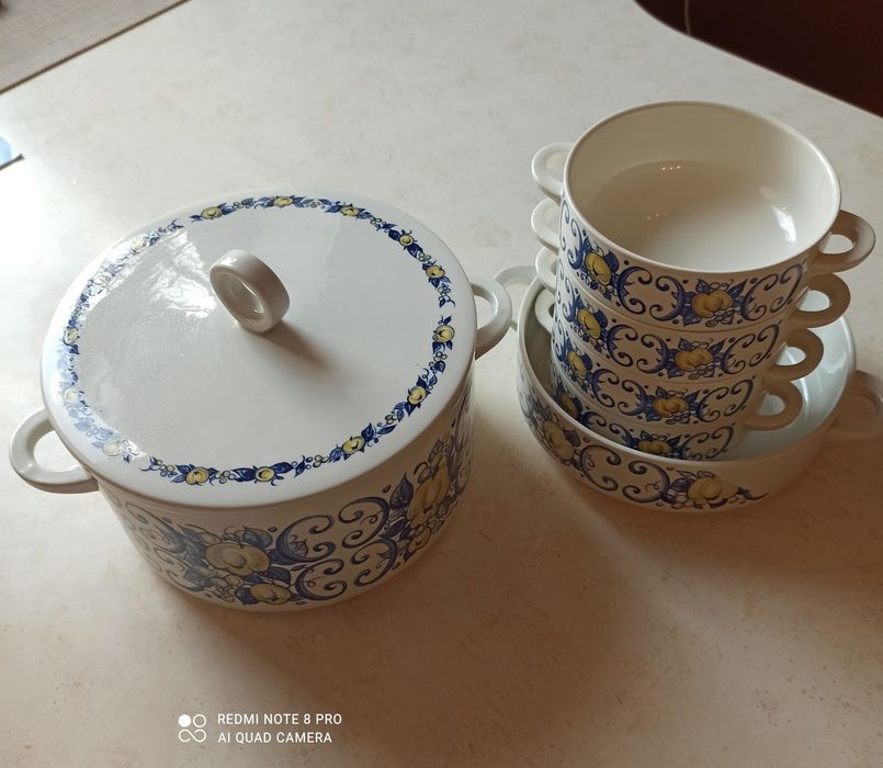 Porcelana marki ..Cadiz..