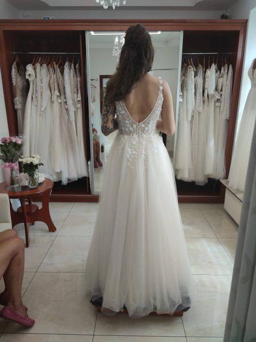 Suknia ślubna - salon sukien Chassmi