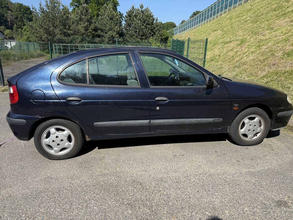 Renault Megane 2000 r. 1.4 16V benzyna + gaz