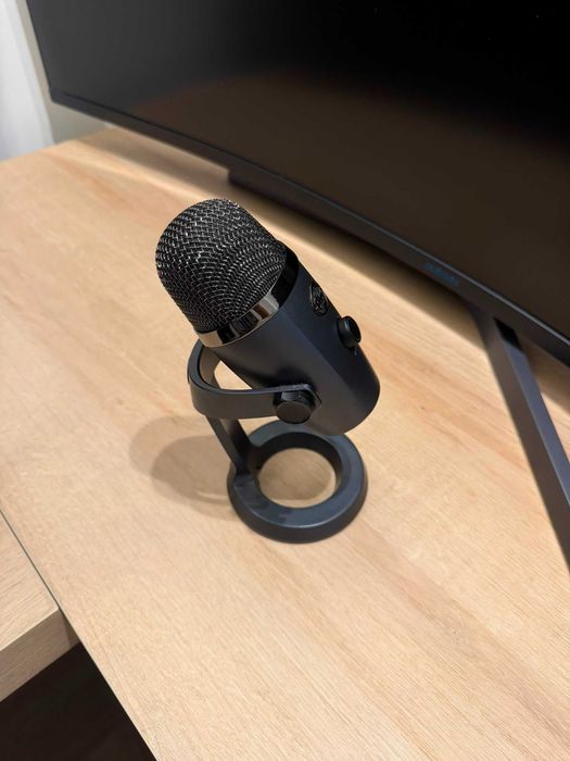 Microfone Logitech Blue Yeti Nano