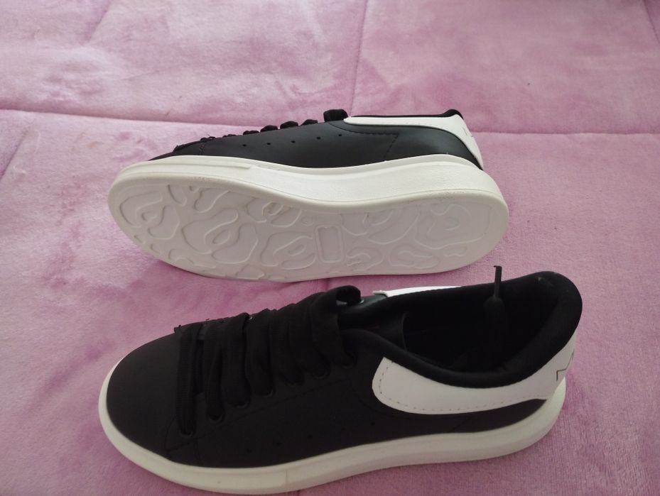 São novos ainda na caixa