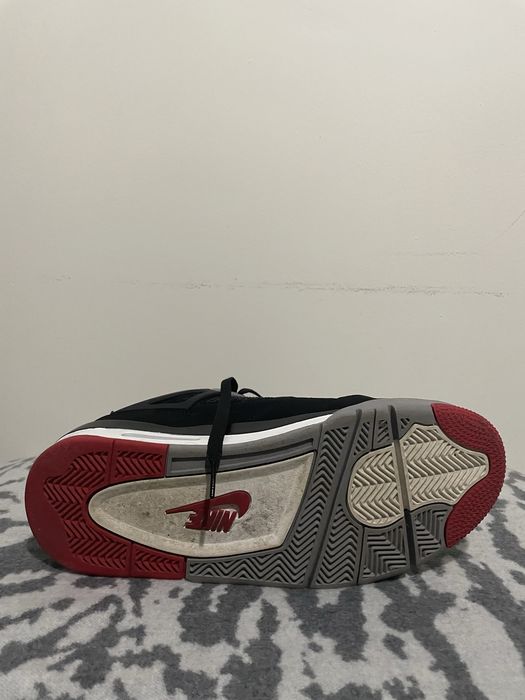 sapatilhas Nike air jordan 4 bred 2019 42,5