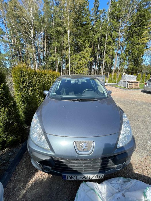 Peugeot 307  2006 rok uszkodzony