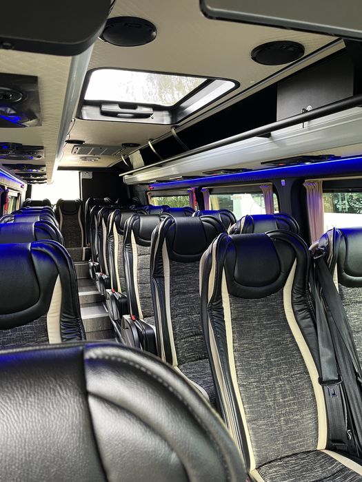 Wynajem VIP busów autokaròw przewóz osób,pracowników transport lotnisk